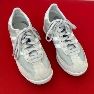 Adidas Originals Sneakers WMNS 4.5  Off White Suede Leather SL 72